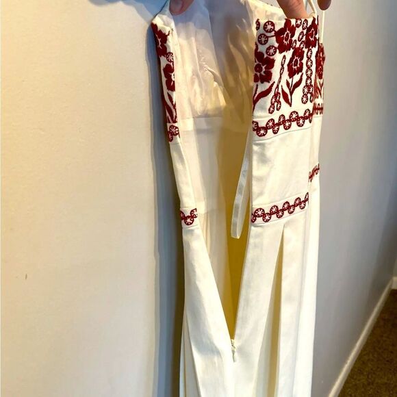 NWOT Ann Taylor Ivory Burgundy Red Embroidered Floral Box Pleat Sun Dress 2 - Picture 4 of 10